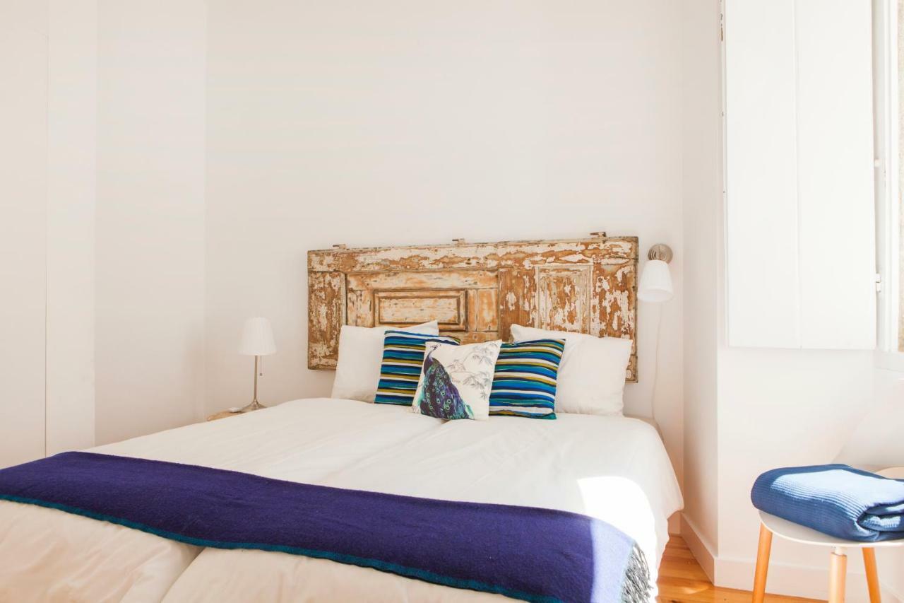 Cozy 1St Floor Flat Central Chiado District With Balconies And Ac 19Th Century Building Lissabon Exterior foto