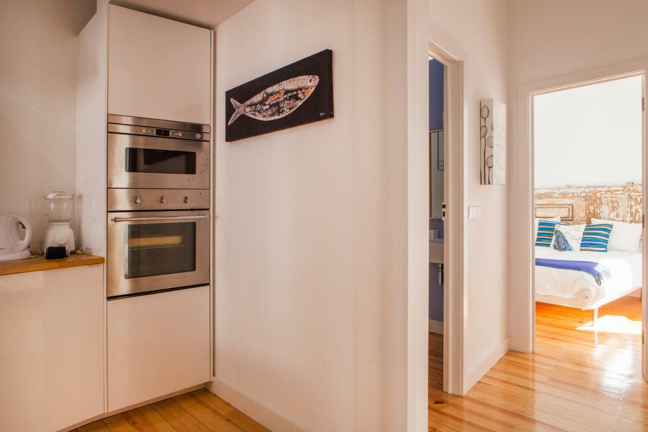 Cozy 1St Floor Flat Central Chiado District With Balconies And Ac 19Th Century Building Lissabon Exterior foto